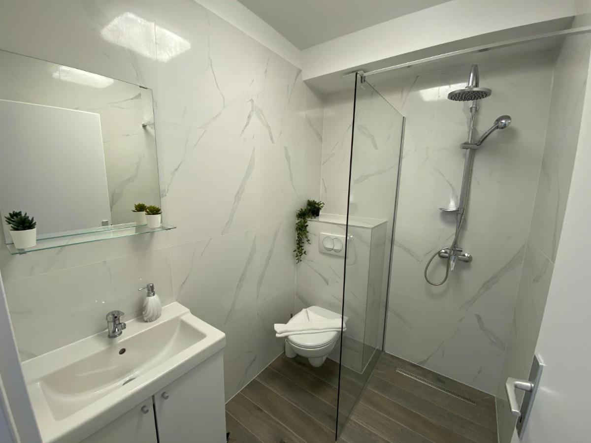 Studio Apartments M&N *
