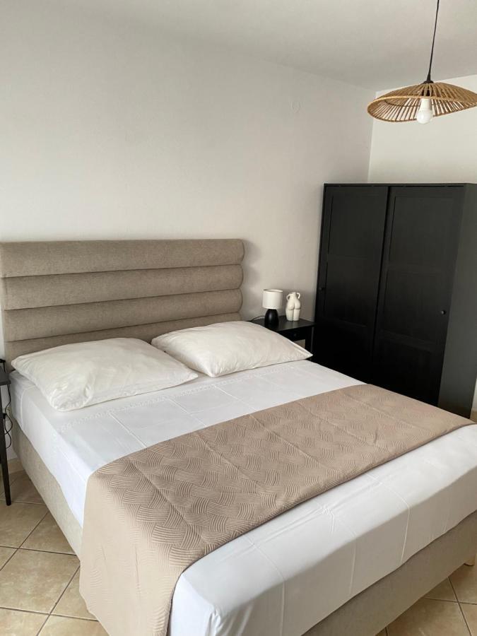 Studio Apartments M&N Apartment *