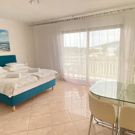 Studio Apartments M&N Trogir Exterior photo
