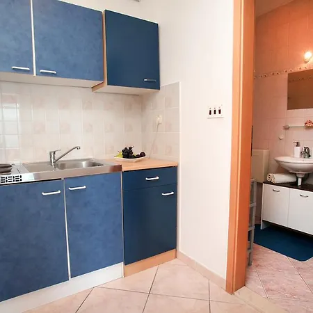 Studio Apartments M&N Trogir Exterior photo