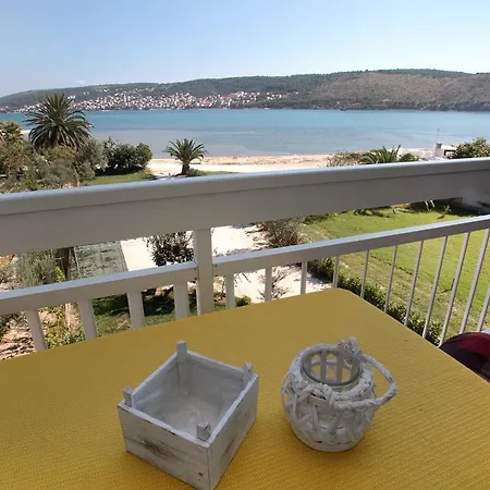 Studio Apartments M&N Trogir Exterior photo